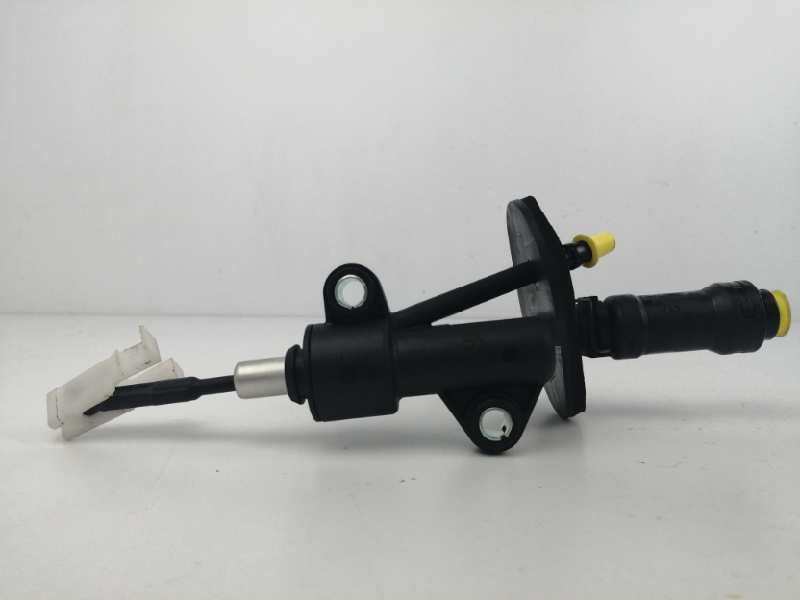 Recambio de bomba embrague para opel corsa e 1.3 16v cdti referencia OEM IAM 55594516  
