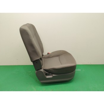 Recambio de asientos trasero derecho para ssangyong rodius ii 2.2 xdi referencia OEM IAM  SIN CABEZAL OBSERVAR FOTOS