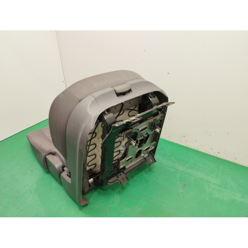 ASIENTOS TRASERO DERECHO SIN CABEZAL OBSERVAR FOTOS