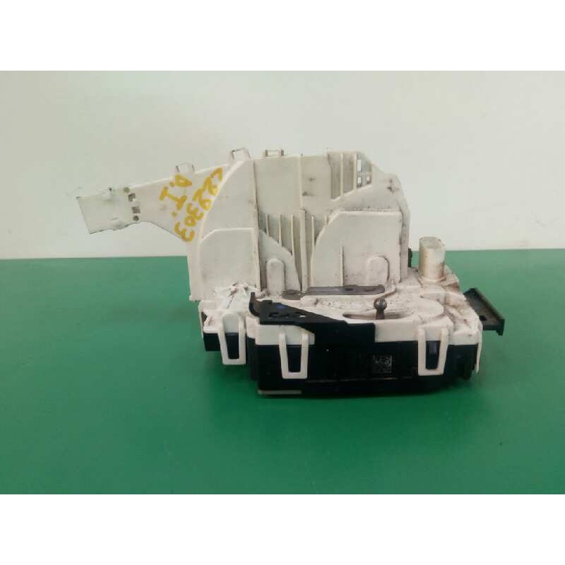 CERRADURA PUERTA DELANTERA IZQUIERDA