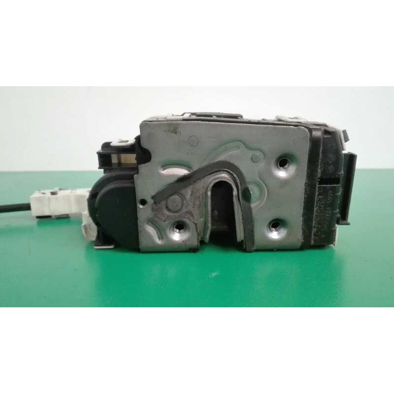 CERRADURA PUERTA DELANTERA IZQUIERDA