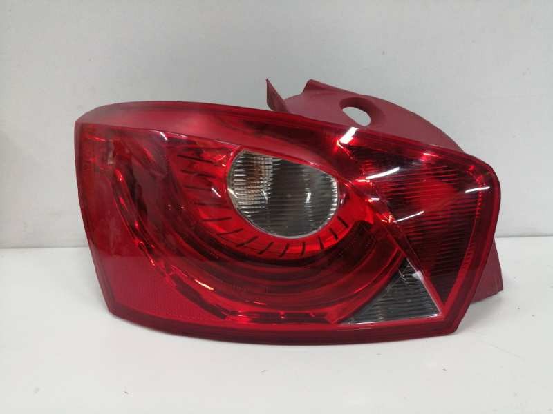 Recambio de piloto trasero izquierdo para seat ibiza (6j5) 1.6 16v referencia OEM IAM 6J4945095A 6J4945111A 