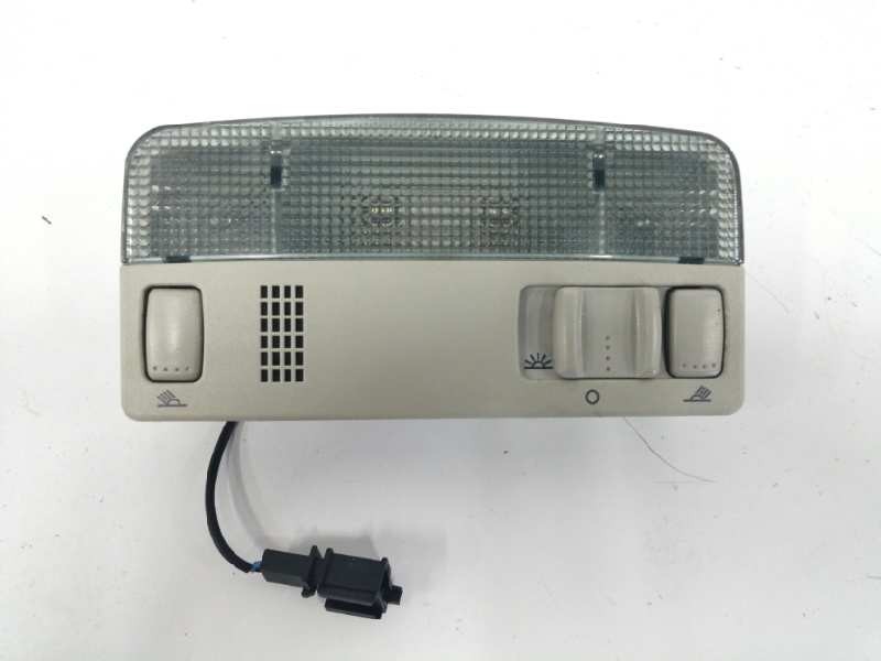 Recambio de luz interior para seat ibiza (6j5) 1.6 16v referencia OEM IAM 3B0947105C Recambio de luz interior para seat ibiza (6j5) 1.6 16v referencia OEM IAM 3B0947105C
