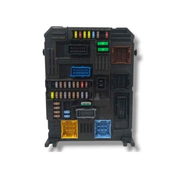 Recambio de caja reles / fusibles para citroën c4 picasso 1.2 12v e-thp / puretech referencia OEM IAM 9819851380  