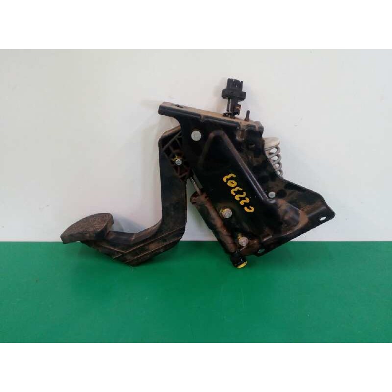 PEDAL EMBRAGUE