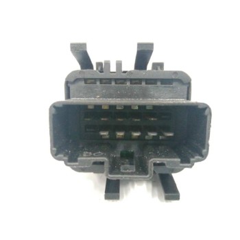 Recambio de mando elevalunas delantero izquierdo para renault trafic caja cerrada (ab 4.01) referencia OEM IAM 8200060045  