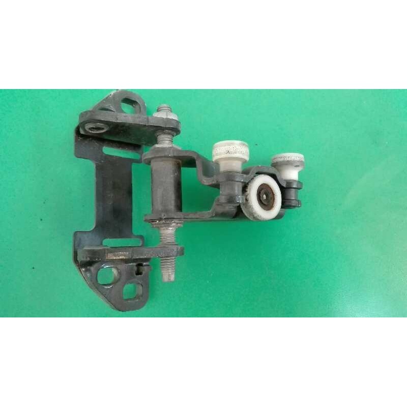 Recambio de soporte / guia puerta corredera para volkswagen crafter combi (2e) 2.5 tdi dpf referencia OEM IAM A9067600347  