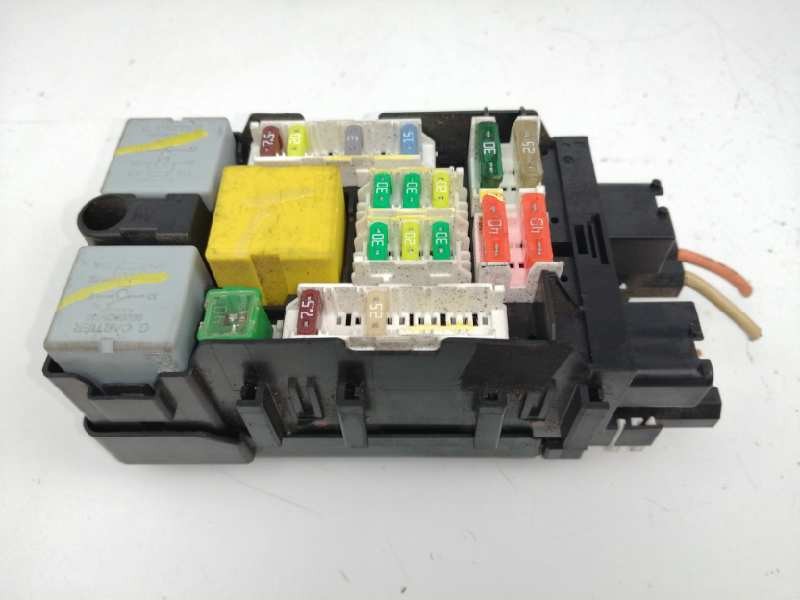 Recambio de caja reles / fusibles para citroën c4 picasso 1.6 blue-hdi fap referencia OEM IAM 9665492680  