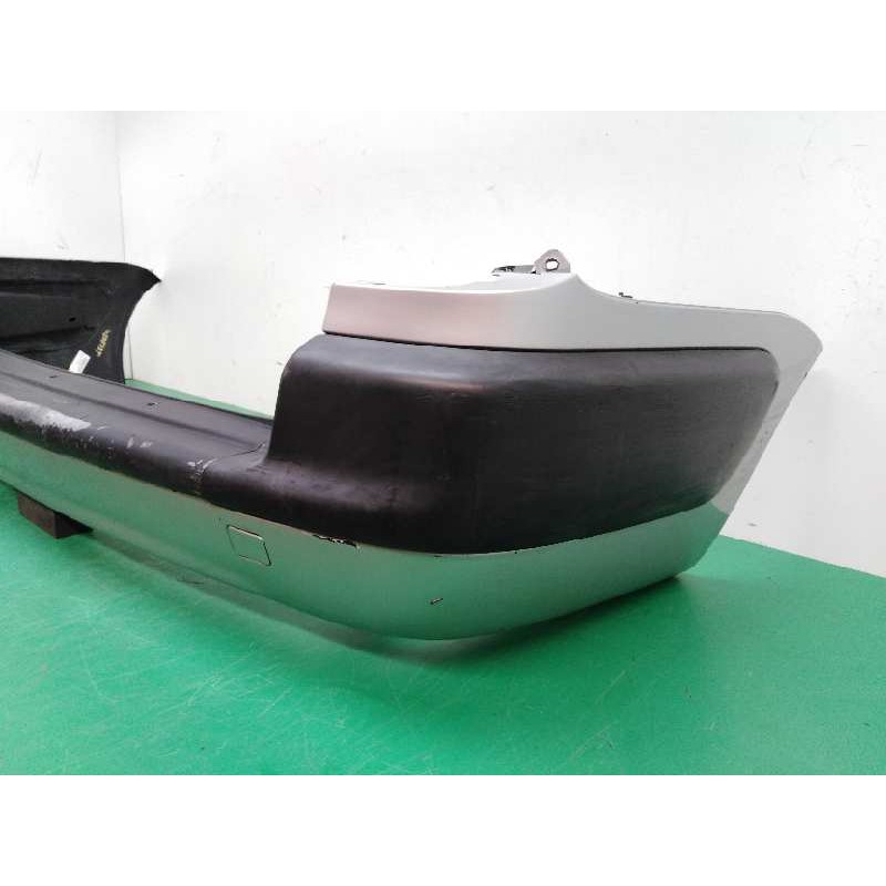 PARAGOLPES TRASERO