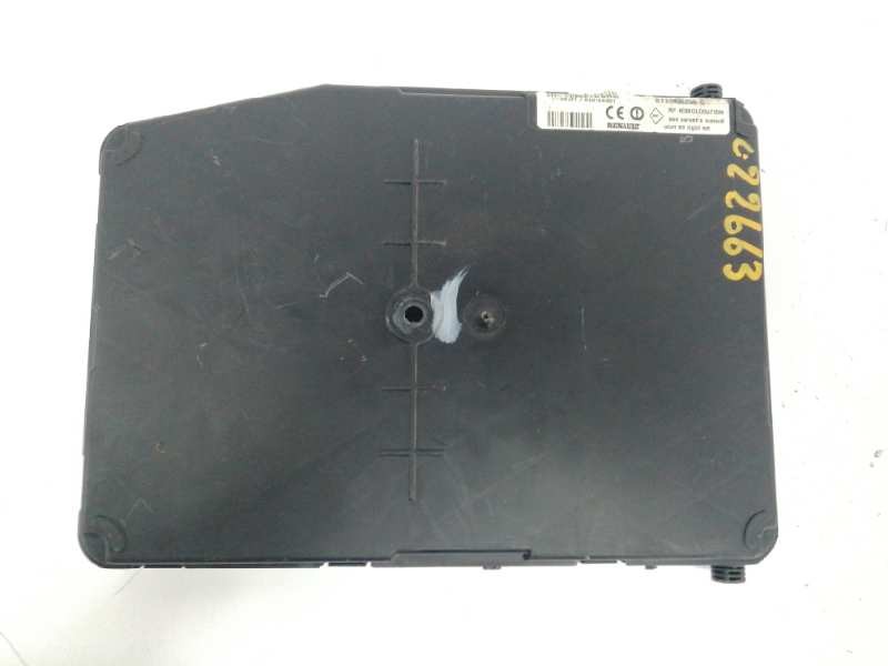 Recambio de caja reles / fusibles para renault scenic ii 1.9 dci diesel referencia OEM IAM 8200351184 S118400250C 