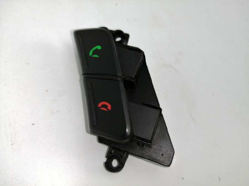 Recambio de mando volante para hyundai h350 kasten 2.5 crdi cat referencia OEM IAM 77329B1000 Recambio de mando volante para hyundai h350 kasten 2.5 crdi cat referencia OEM IAM 77329B1000