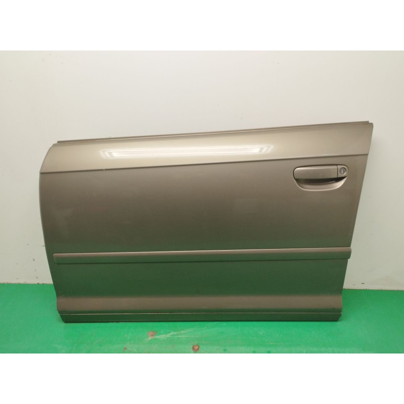Recambio de puerta delantera izquierda para audi a3 (8p1) 2.0 fsi referencia OEM IAM 8P3831051D  