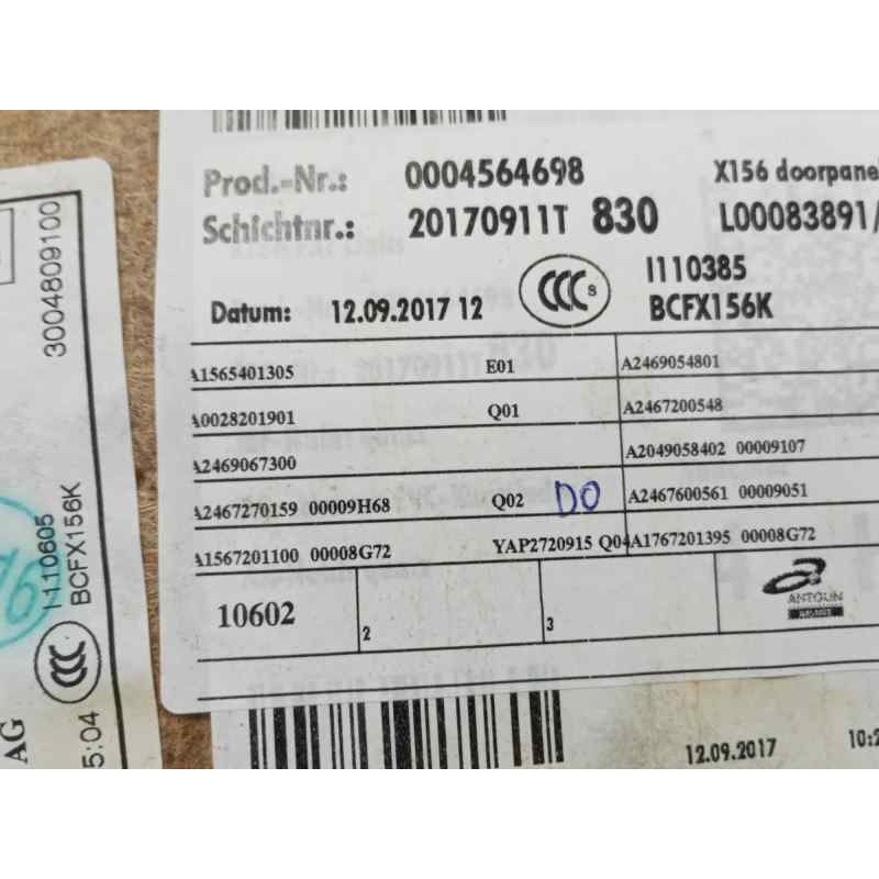 GUARNECIDO PUERTA DELANTERA IZQUIERDA