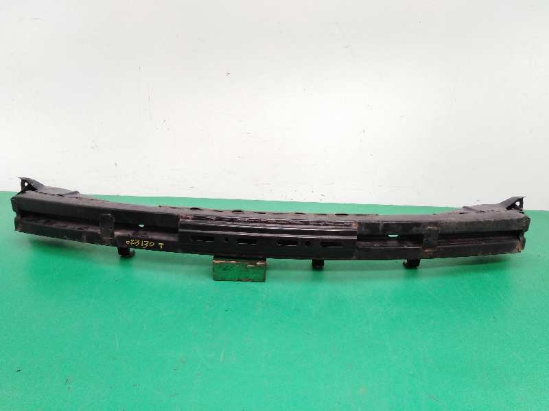 Recambio de refuerzo paragolpes trasero para kia carnival 2.9 crdi cat referencia OEM IAM 866304D201  