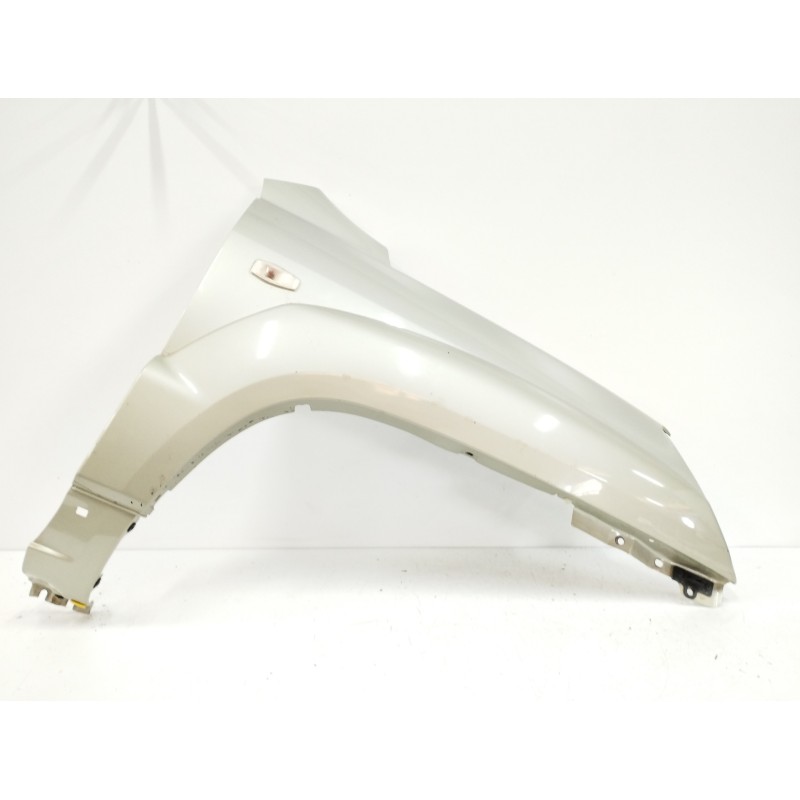 Recambio de aleta delantera derecha para kia sportage 2.0 turbodiesel cat referencia OEM IAM   