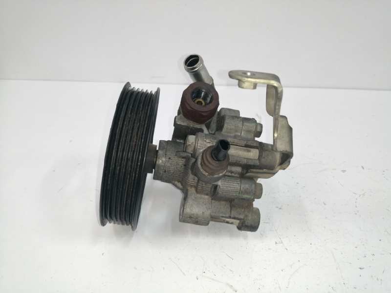 Recambio de bomba direccion para toyota corolla verso (r1) 1.8 16v cat referencia OEM IAM   