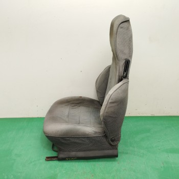 Recambio de asiento delantero derecho para renault fuego 2.0 referencia OEM IAM  OBSERVAR FOTO 