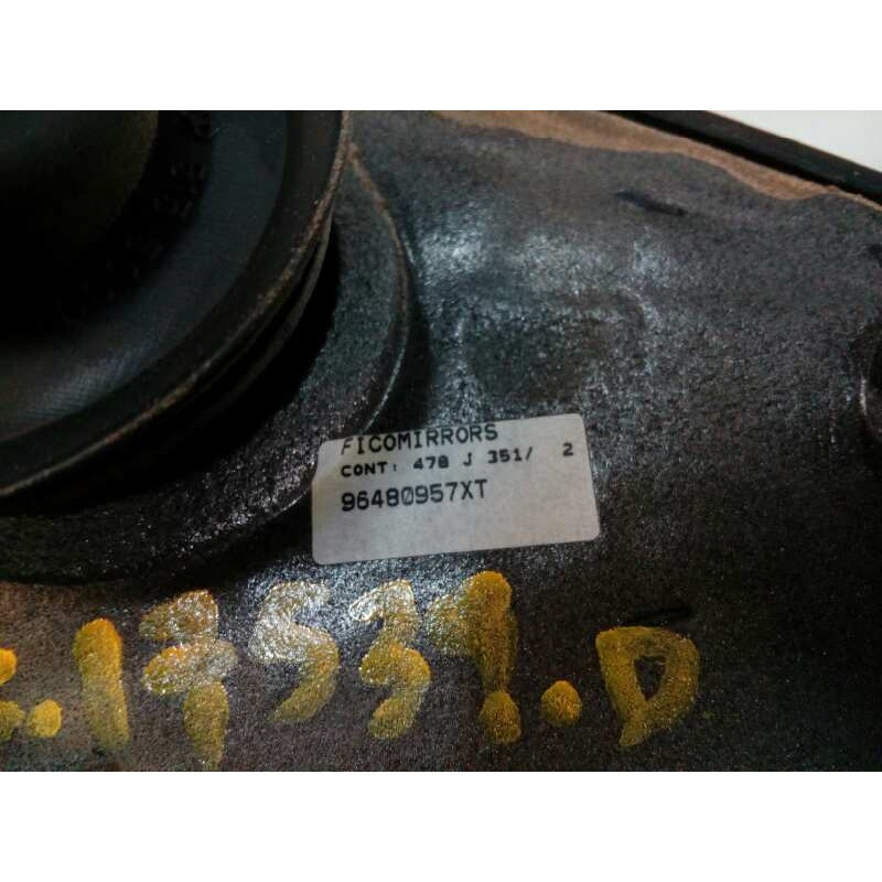 RETROVISOR DERECHO ELECTRICO