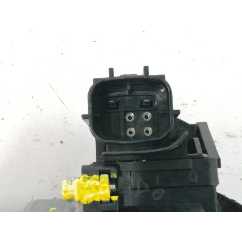 ELEVALUNAS TRASERO DERECHO 82731CV01B