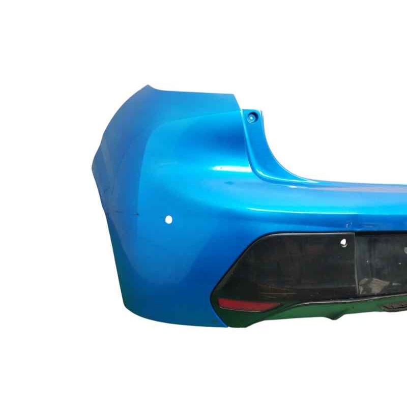PARAGOLPES TRASERO NECESITA REPARACION
