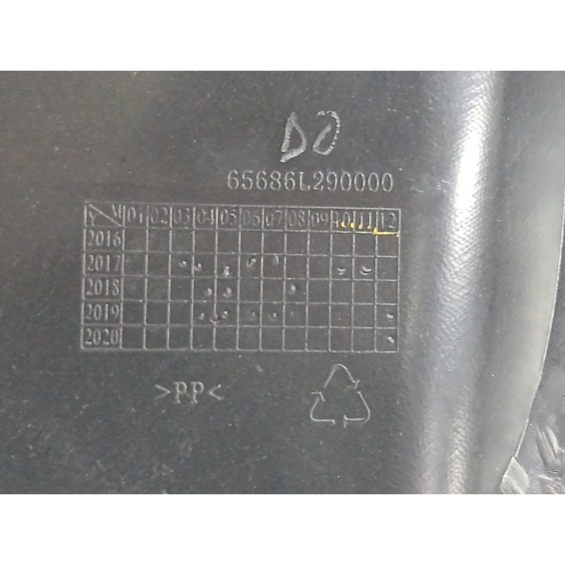 CARENADO DELANTERO DERECHO OBSERVAR FOTO