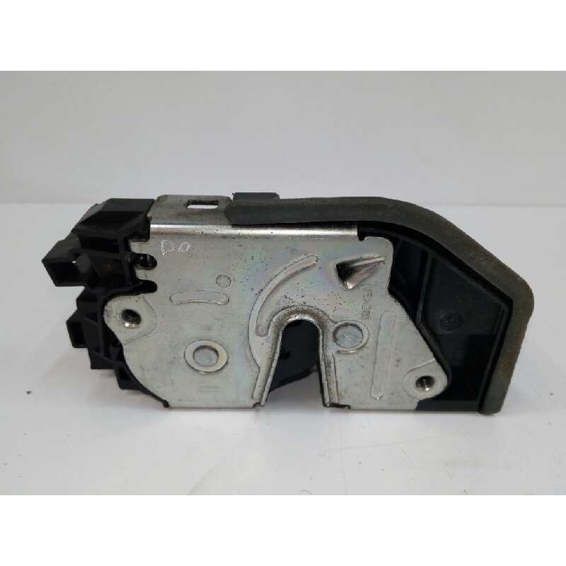 Recambio de cerradura puerta delantera izquierda para bmw serie 5 berlina (e60) 530d referencia OEM IAM 7036167  
