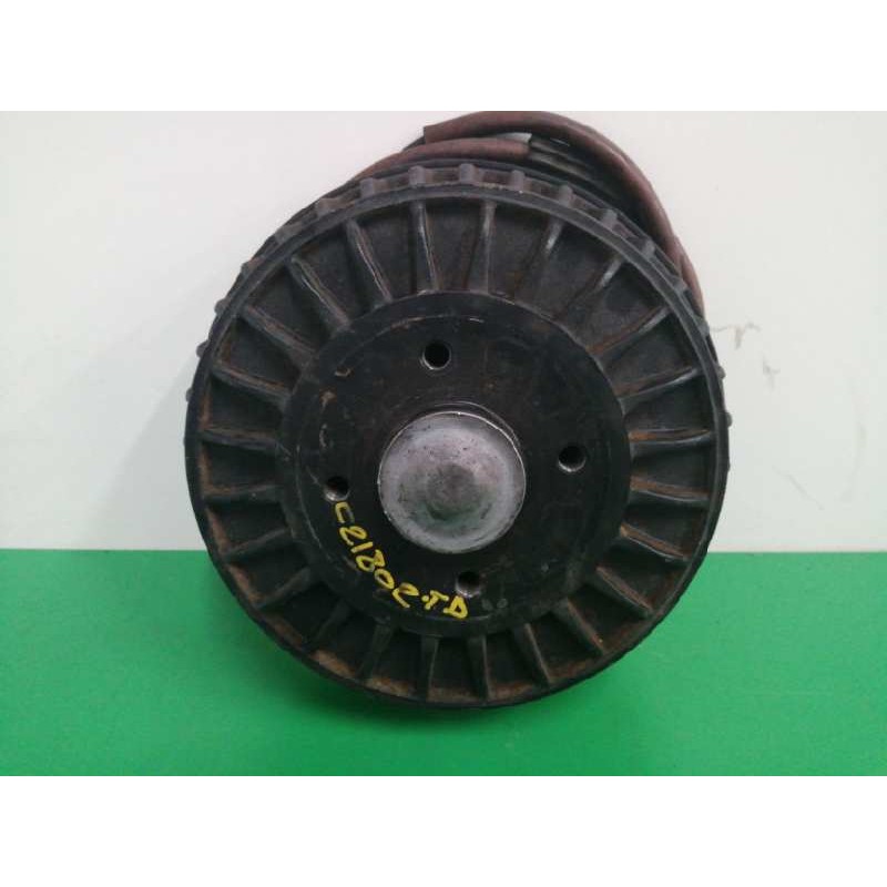 Recambio de mangueta trasera derecha para renault clio iv technofeel referencia OEM IAM 8200738626D TAMBOR 