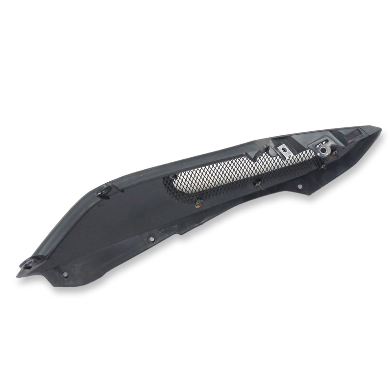 CARENADO TRASERO DERECHO