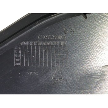 Recambio de carenado para benelli bn bn 125 (u30) referencia OEM IAM 65921L290000 TRASERO DERECHO 