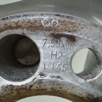 Recambio de llanta para audi a4 ber. (b8) 2.0 16v tdi referencia OEM IAM 8K0601025F 7,5JX16H2 ET45 