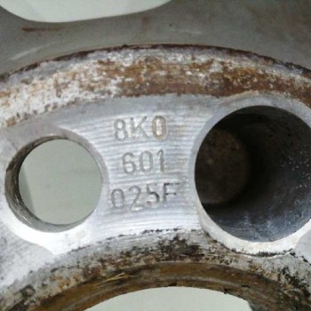 Recambio de llanta para audi a4 ber. (b8) 2.0 16v tdi referencia OEM IAM 8K0601025F 7,5JX16H2 ET45 