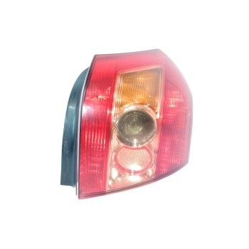 Recambio de piloto trasero derecho para toyota corolla (e12) 1.4 turbodiesel cat referencia OEM IAM 8155002301  