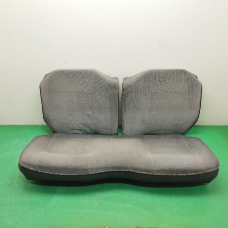 Recambio de asientos traseros para renault fuego 2.0 referencia OEM IAM  NECESITA REPARACION 