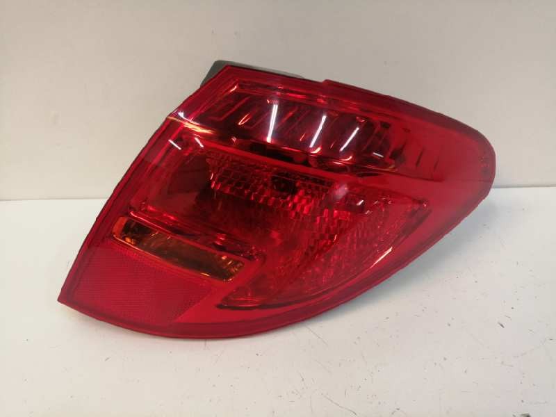 Recambio de piloto trasero derecho para opel meriva b 1.6 cdti dpf referencia OEM IAM 13434860 Recambio de piloto trasero derecho para opel meriva b 1.6 cdti dpf referencia OEM IAM 13434860