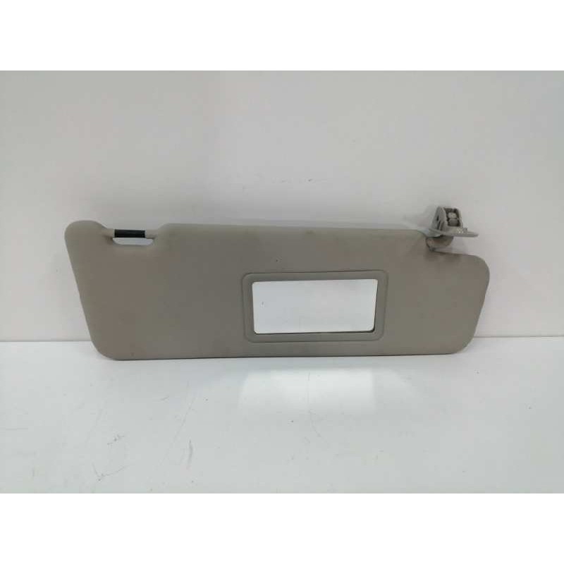 Recambio de parasol derecho para dacia duster laureate 4x2 referencia OEM IAM 964004591R  