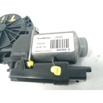 Recambio de motor elevalunas trasero izquierdo para kia cee´d 1.6 crdi cat referencia OEM IAM 402059D  