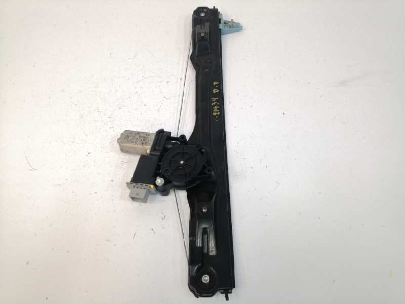 Recambio de elevalunas delantero derecho para fiat doblo cargo basis maxi kasten referencia OEM IAM 51810879 Recambio de elevalunas delantero derecho para fiat doblo cargo basis maxi kasten referencia OEM IAM 51810879