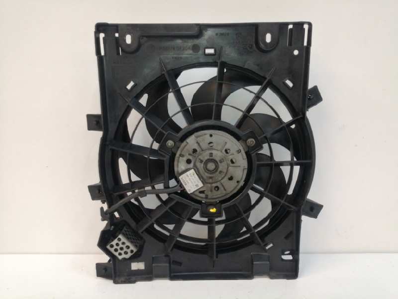 Recambio de electroventilador para opel astra gtc 1.9 cdti referencia OEM IAM 13147279 13132559 