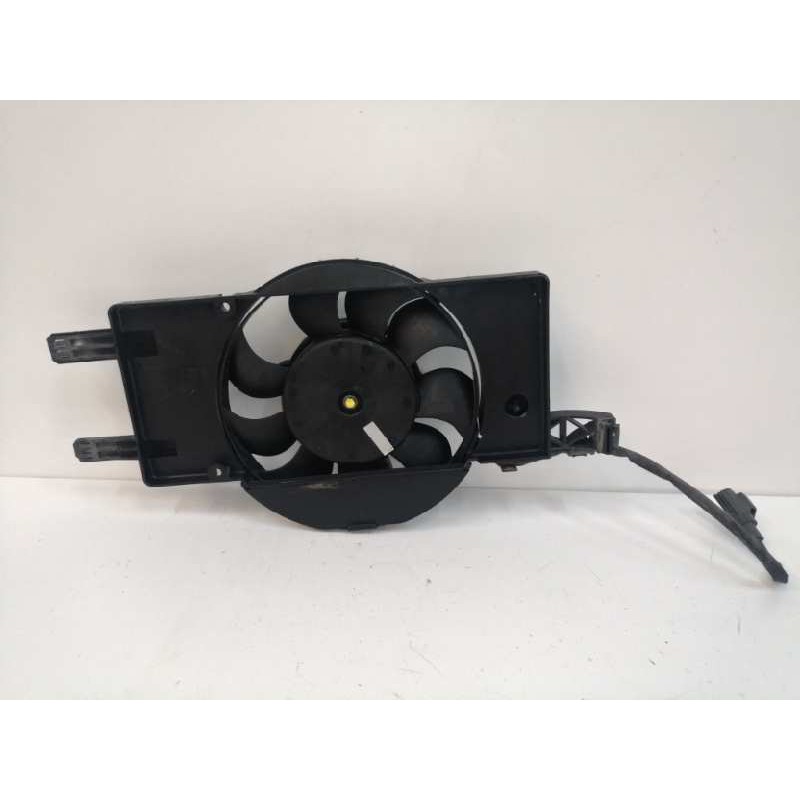 Recambio de electroventilador para ford focus iii 1.0 ecoboost referencia OEM IAM BV618C607SC  