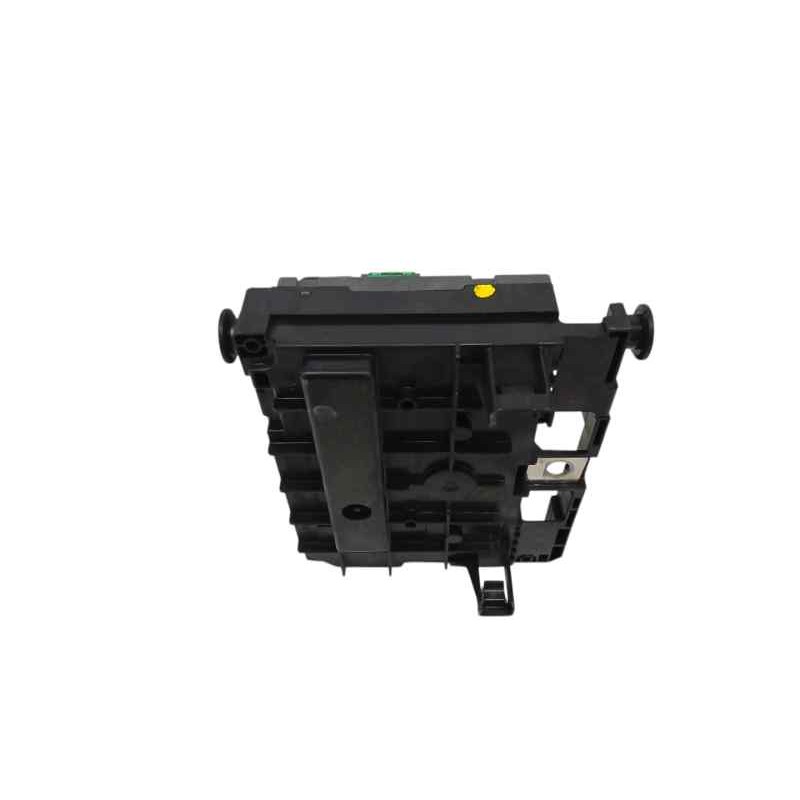 CAJA RELES / FUSIBLES