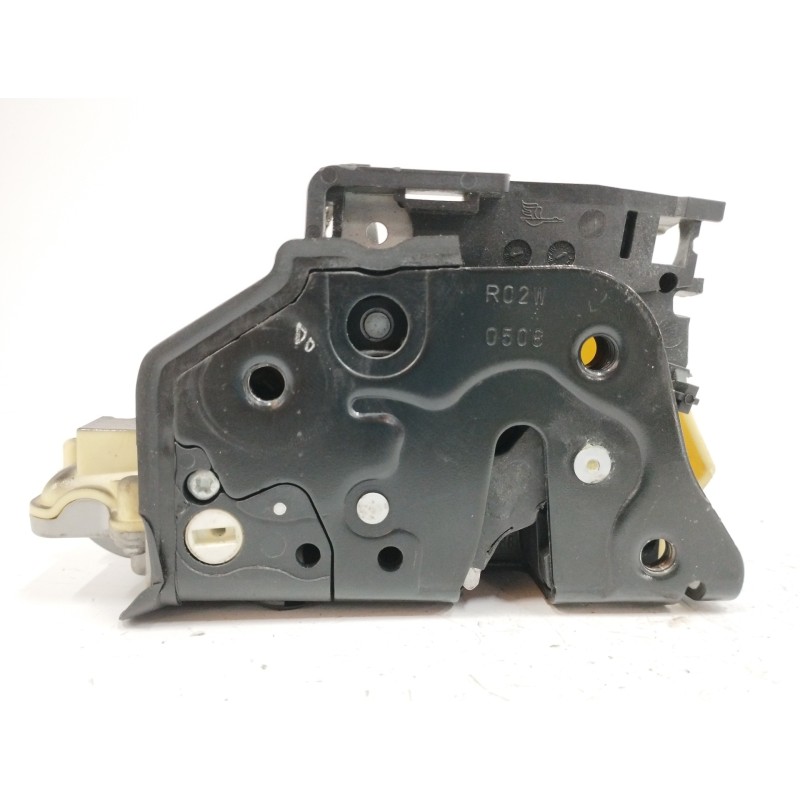 Recambio de cerradura puerta trasera derecha para volkswagen passat berlina (3c2) 2.0 tdi referencia OEM IAM 3C4839016A  
