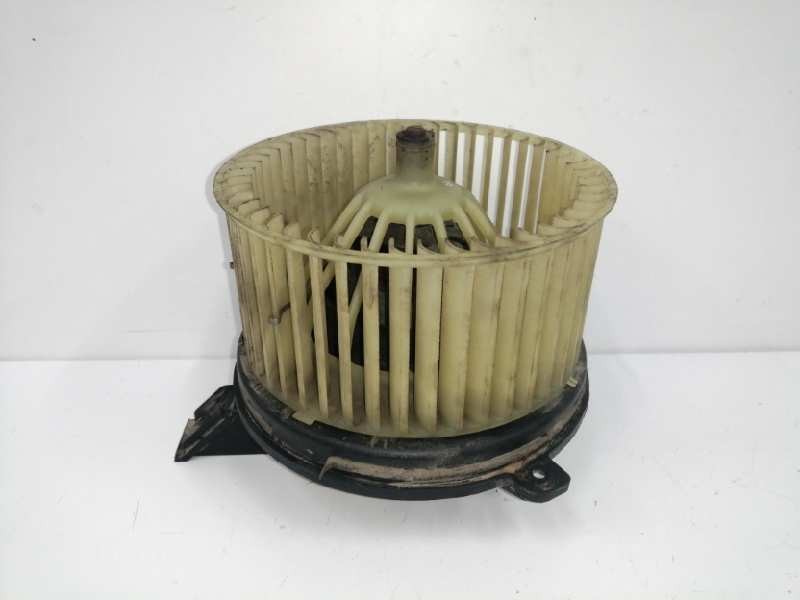 Recambio de motor calefaccion para peugeot 309 gti referencia OEM IAM   