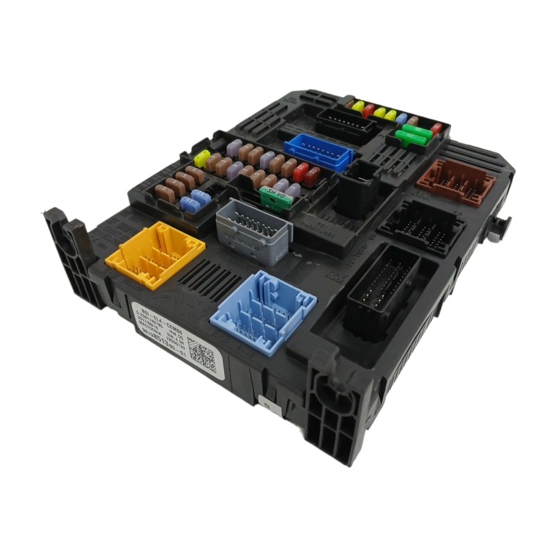 CAJA RELES / FUSIBLES