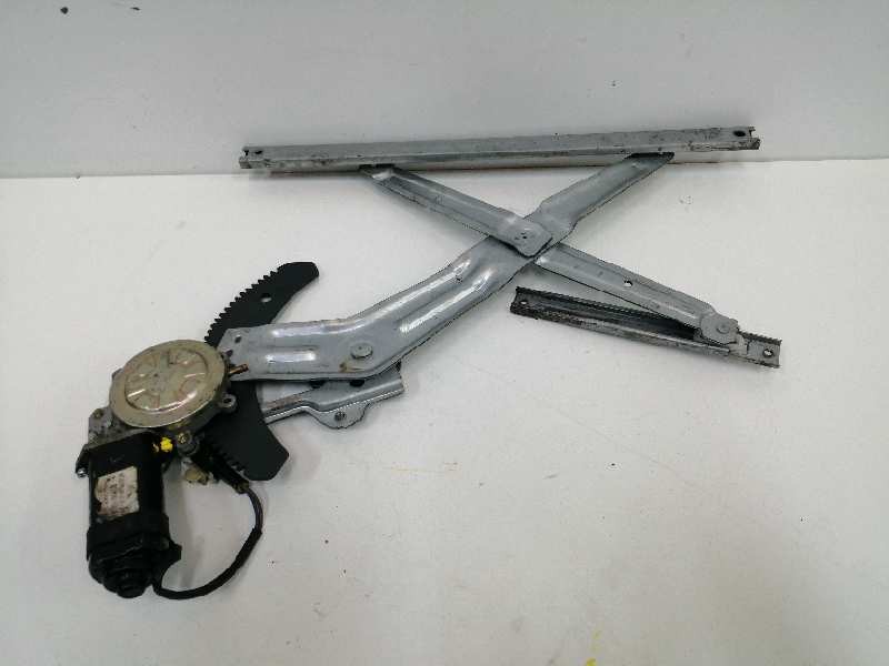 Recambio de elevalunas delantero izquierdo para ssangyong musso 2.9 turbodiesel cat referencia OEM IAM 8810005002  
