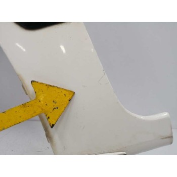 Recambio de aleta delantera izquierda para volvo s40 berlina td referencia OEM IAM 30844333  