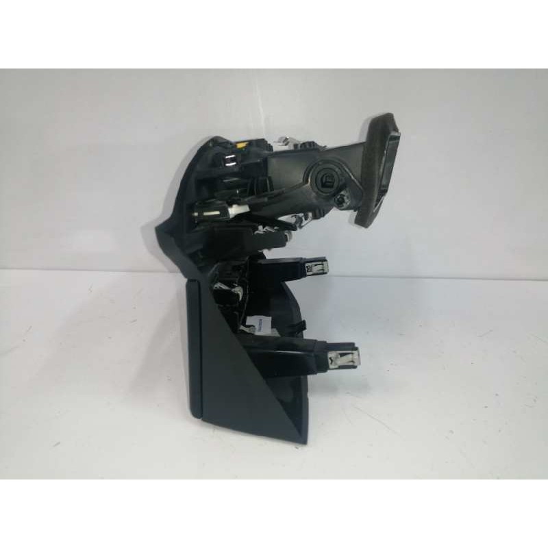 REJILLA AIREADORA LADO IZQUIERDO