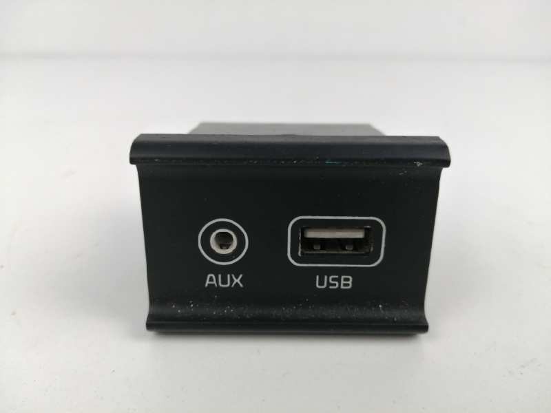 Recambio de modulo electronico para kia optima 1.7 crdi cat referencia OEM IAM 96120D4500 CONEXION AUXILIAR JACK Y USB 