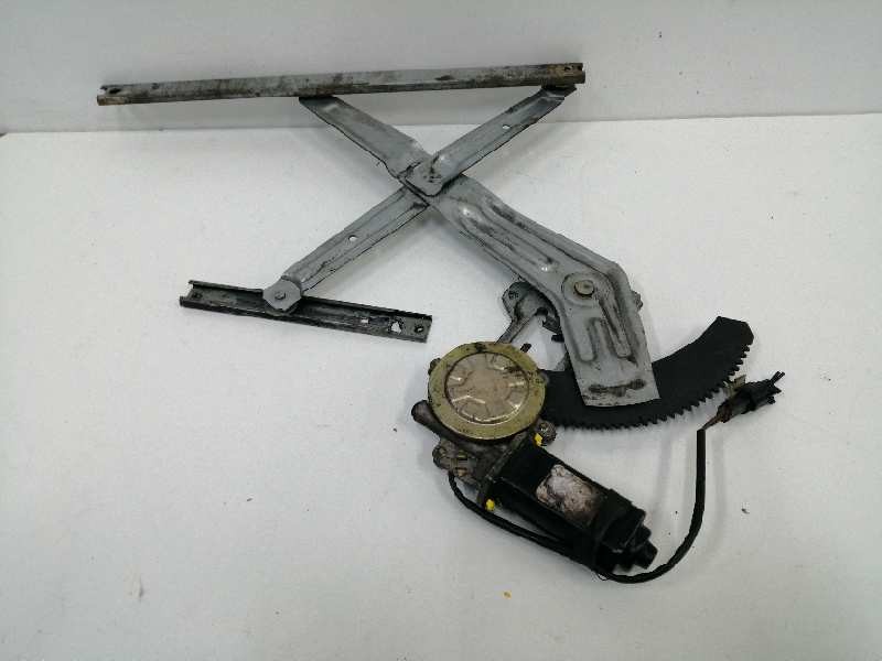 Recambio de elevalunas delantero izquierdo para ssangyong musso 2.9 turbodiesel cat referencia OEM IAM 8810005002  