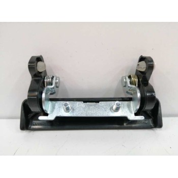 Recambio de maneta exterior delantera izquierda para suzuki samurai (sj) hardtop referencia OEM IAM 8282083000  