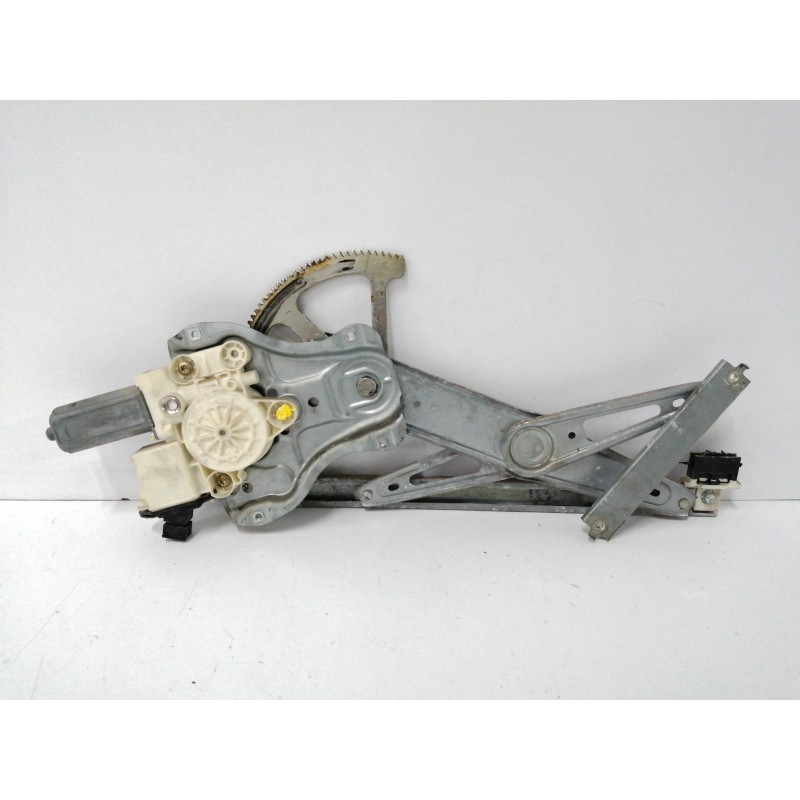 Recambio de elevalunas delantero derecho para toyota corolla (e12) 1.4 turbodiesel cat referencia OEM IAM TIJERA 6981002130 